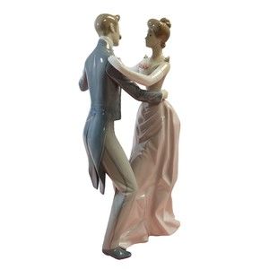 LLADRO "ANNIVERSARY WALTZ" #1372 COUPLE DANCING RETIRED 1983 12.3" TALL READ